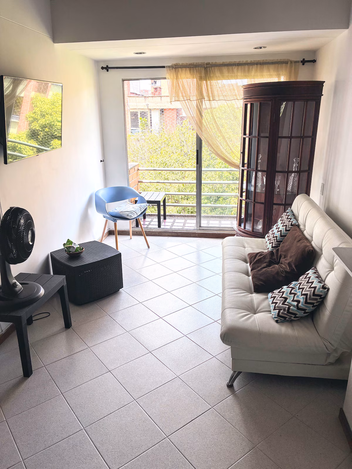 3-bedroom furnished apartment in San Joaquín, Medellín — photo 2 of 18