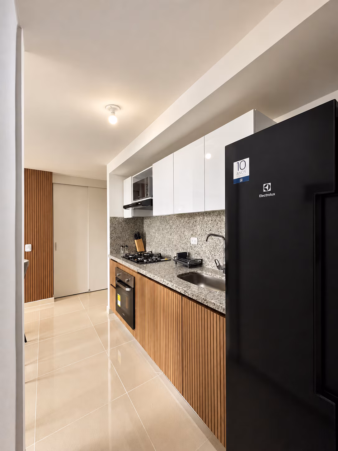 Brand-New Luxury 1BR | Prime location - Bedroom