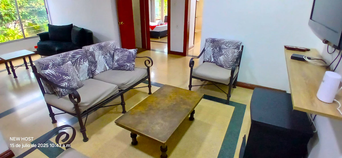 Mag: Enjoy Having Everything Nearby – Medellín's Top Area - Bathroom